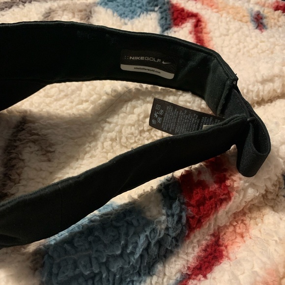 Nike Golf Visor - Picture 2 of 2